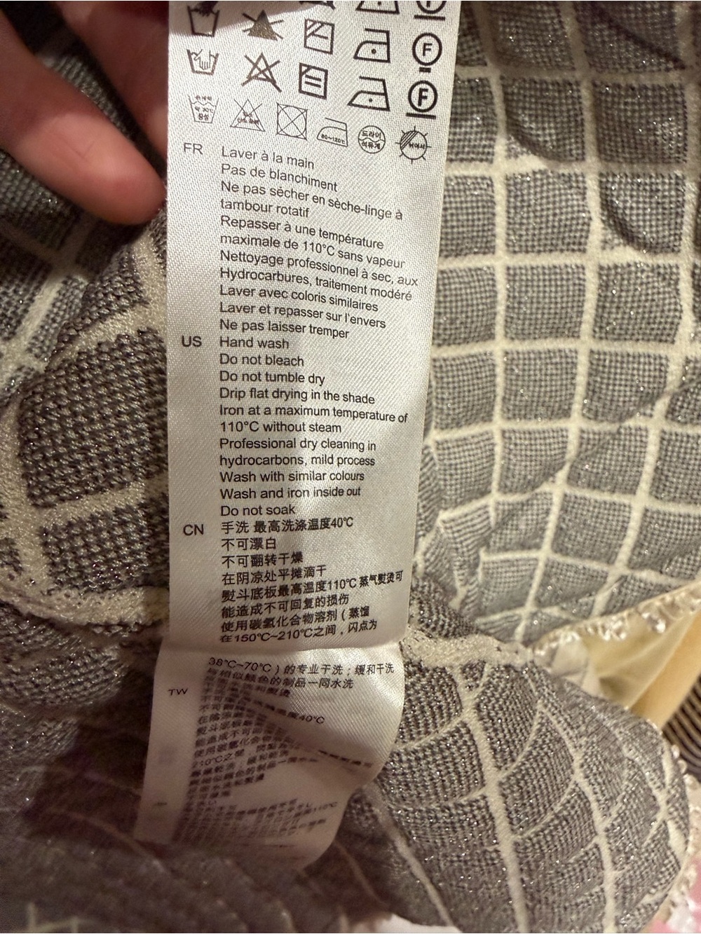Sandro Cream Quilted Tweed Crop Blazer with Gray Diamond Stitching - Picture 6 of 6